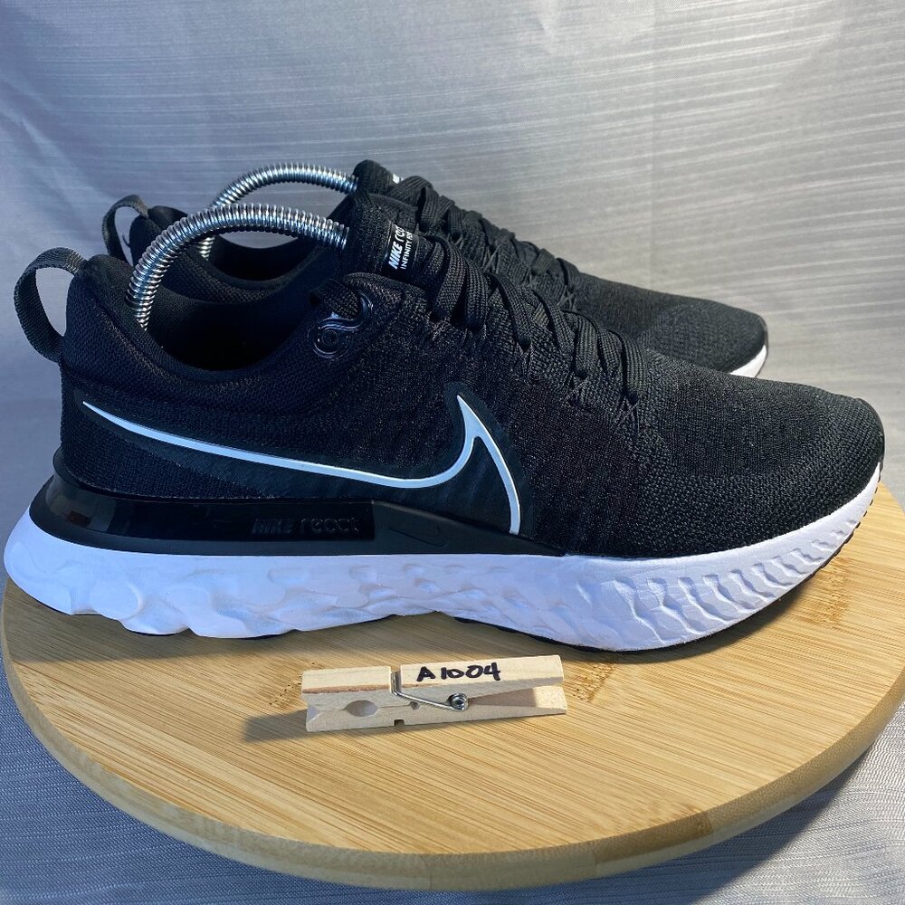 Size 9.5 - Nike React Infinity Run Flyknit 2 Black/White Sneakers Shoes A1004